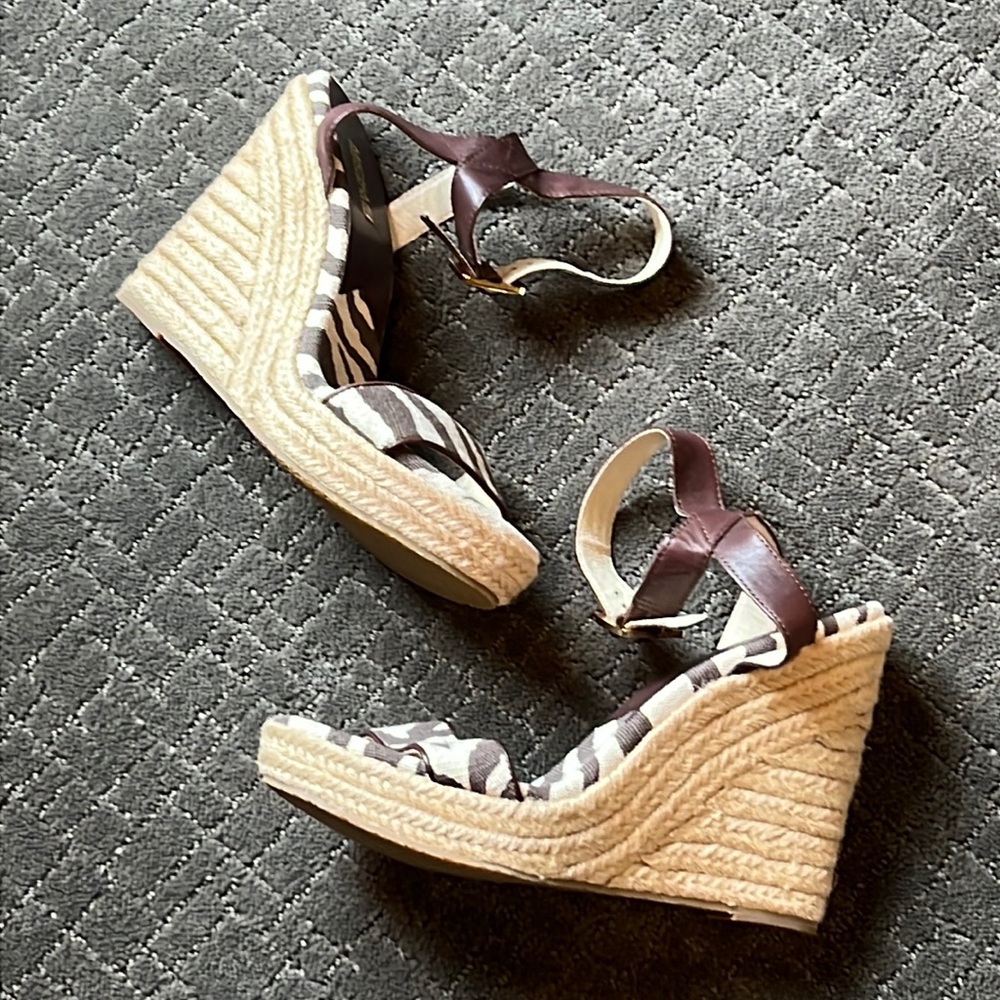 NWOT MICHAEL KORS Zebra WEDGE Violet Espadrille Platform SANDALS Shoes Size 10